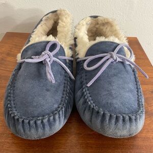 UGG Women's Dakota Slate Blue Suede Slippers Moccasins 5612 Shoes Size 8